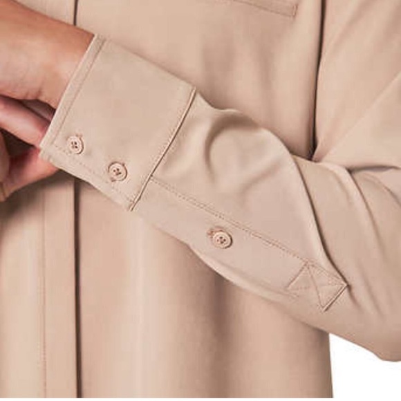 L/XXL: Modern Ambition Travel Shirt - Picture 7 of 14